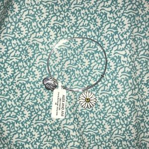 Silver Daisy Bracelet